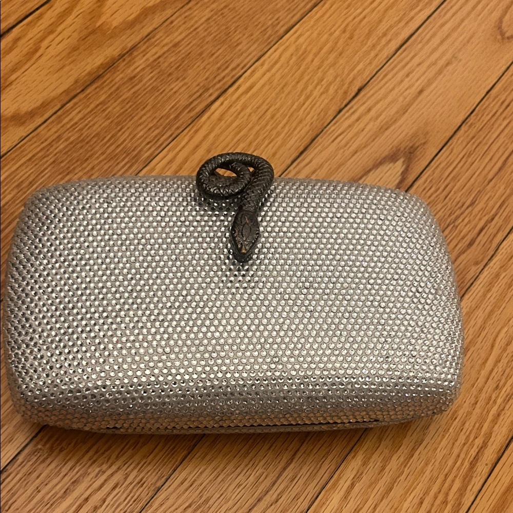 Chic Silver Clutch with Snake Accent
